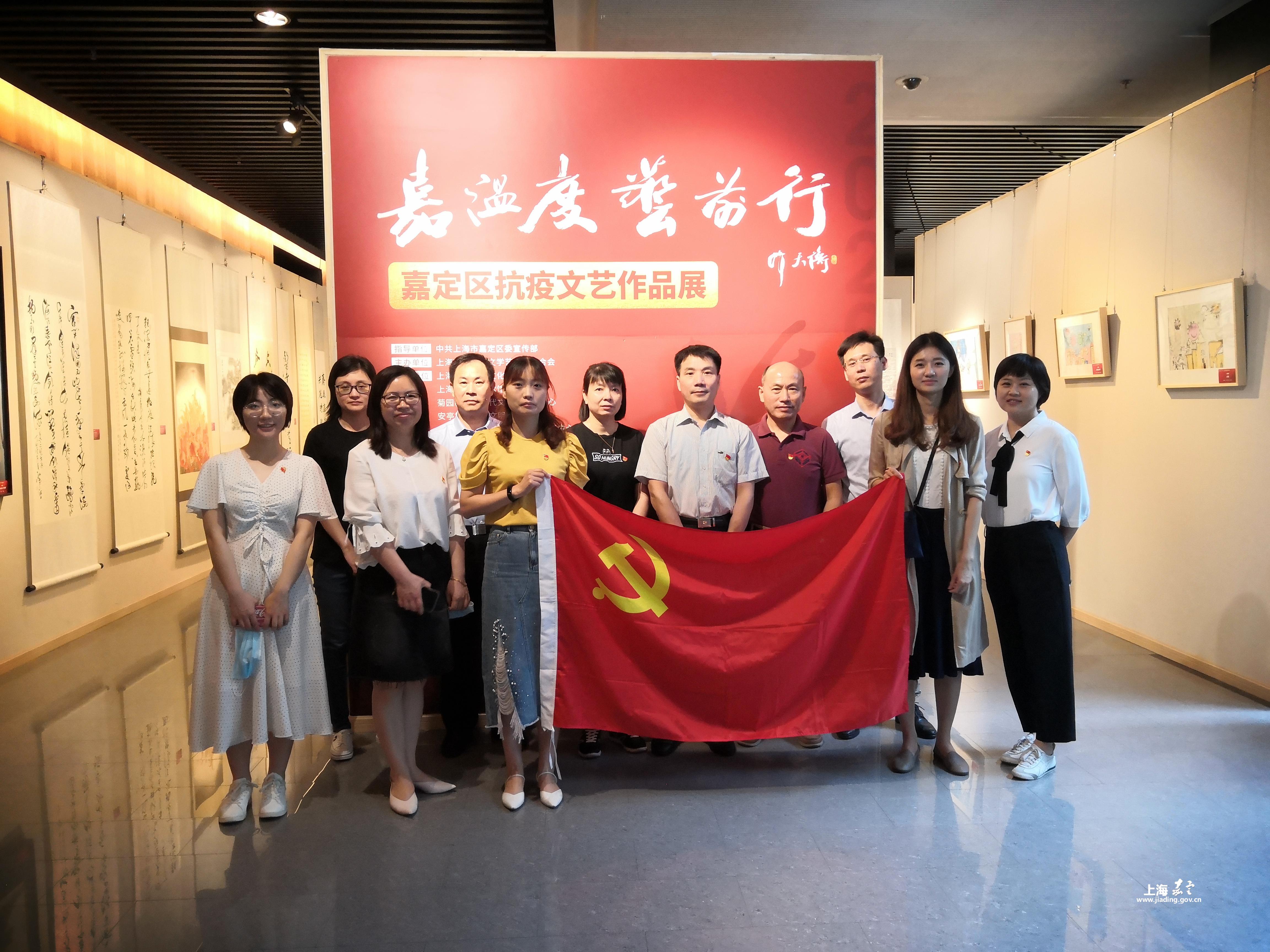 ef71815262ed4710a185cfc0e2b6b70a.jpg